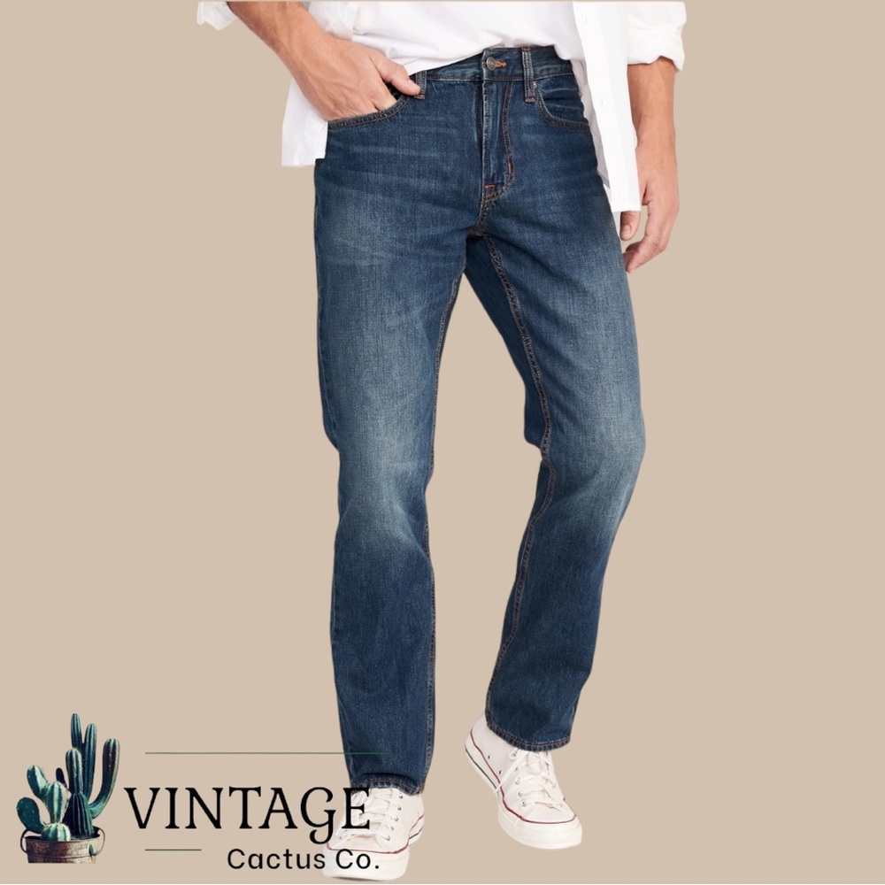 OLD NAVY MENS REGULAR FIT JEANS! Worn In Relaxed Medium Wash!
